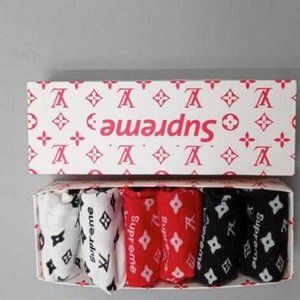 Supreme Set of 6 New Socks